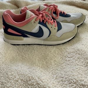 Nike air sneakers